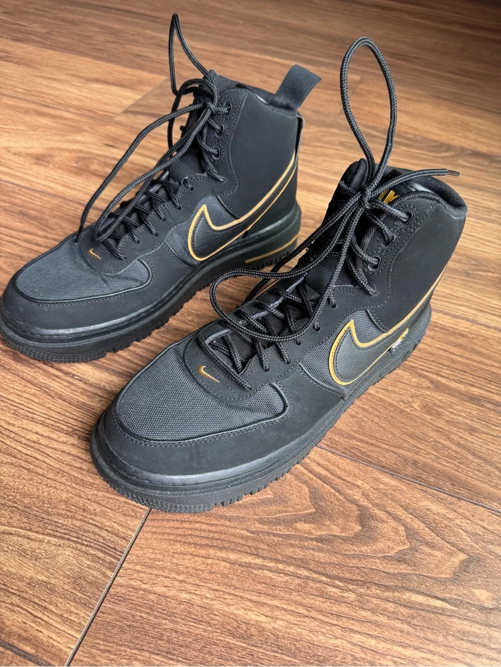 Nike up collar